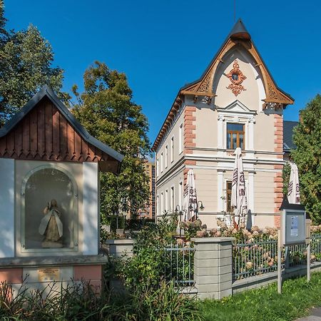 Penzion Vila Machu Kopřivnice Εξωτερικό φωτογραφία