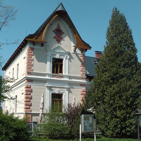 Penzion Vila Machu Kopřivnice Εξωτερικό φωτογραφία